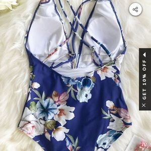 Cupshe bathing suit one piece medium